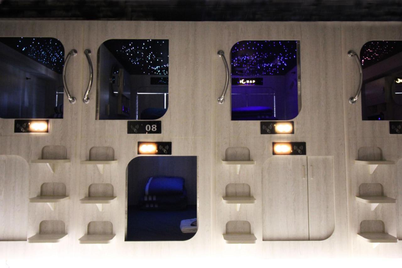 L'Etoile De Mer Mong Kok - Capsule Hotel Kowloon Stadt Exterior foto
